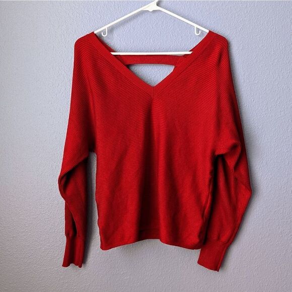 Women's Pink Rose Sweater Red V-Neck Slouchy Knit Pullover Open Back Small EUC - Picture 1 of 7